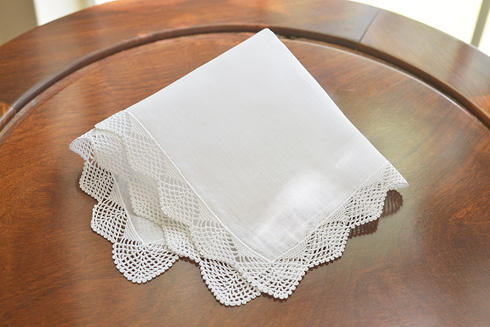 Classic Lace Handkerchief with "Diamond" Lace. # 2002